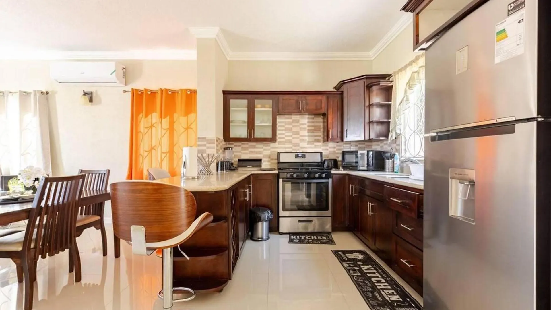 Luxury 2 Bedroom Jamaican Townhouse Ocho Rios