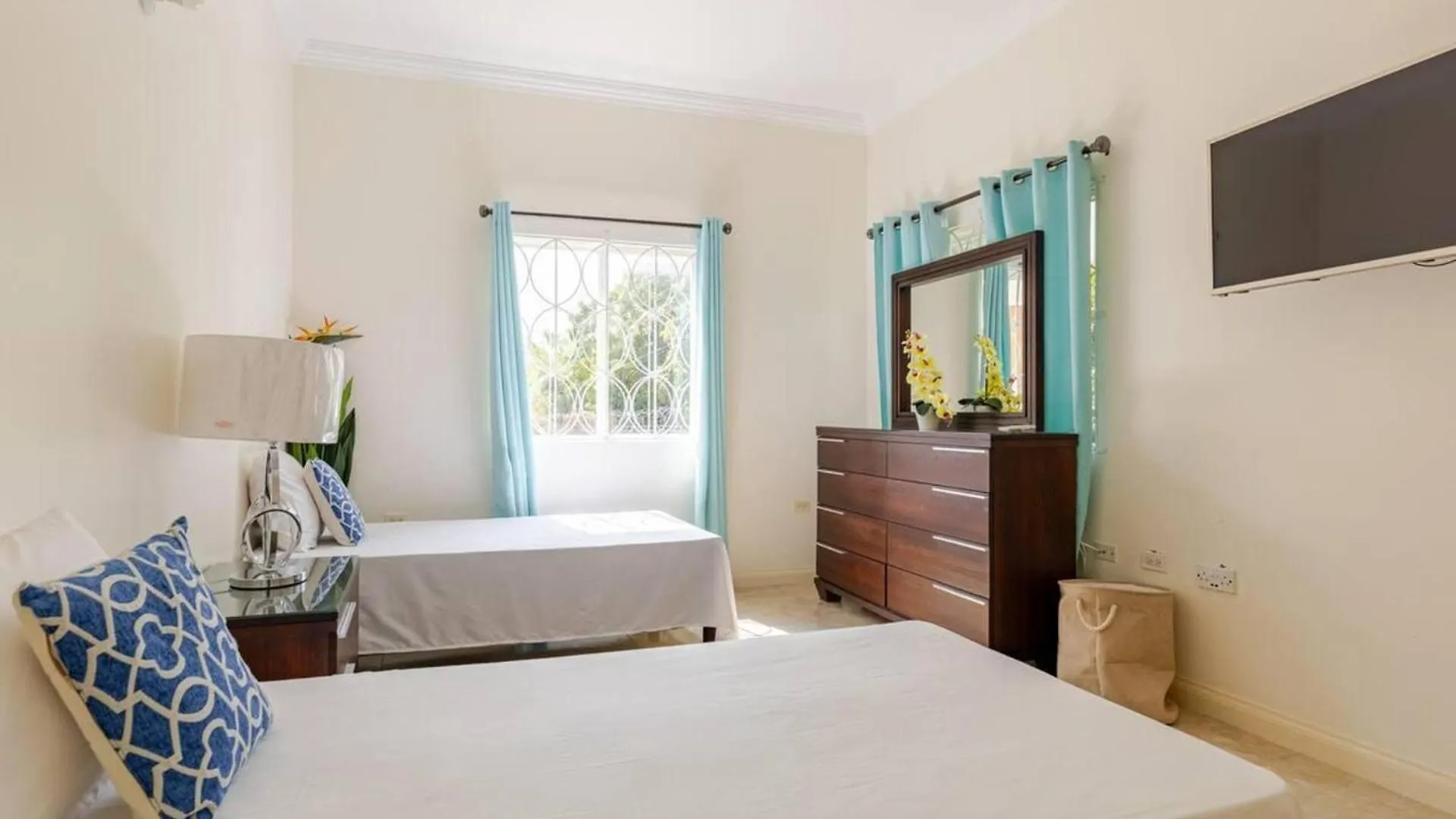 Luxury 2 Bedroom Jamaican Townhouse Ocho Rios 0*,  Jamaica