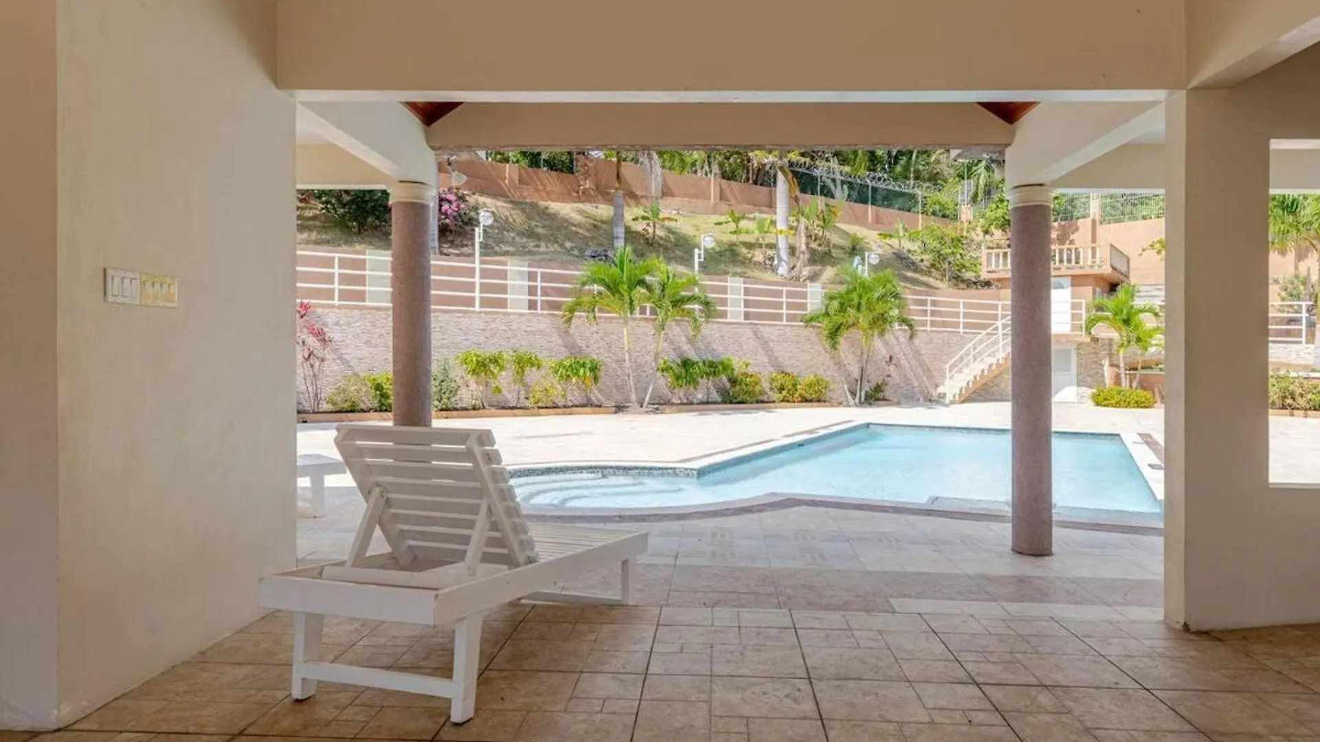 Luxury 2 Bedroom Jamaican Townhouse Ocho Rios Apartment